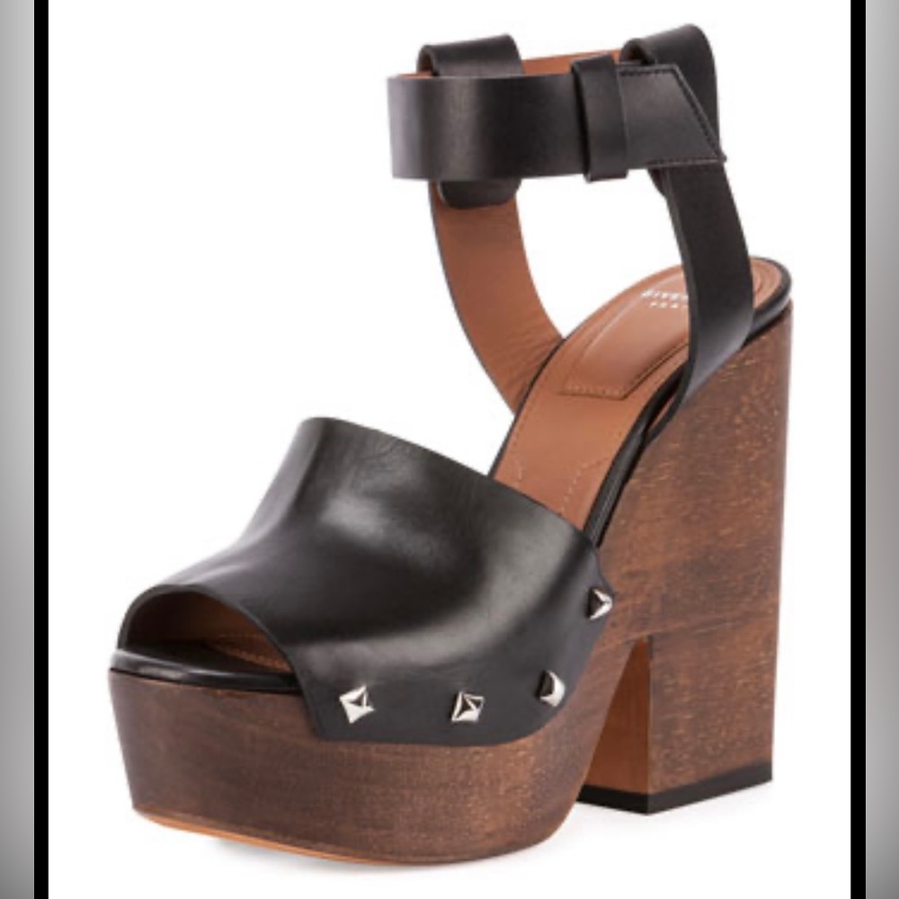 Givenchy Clogs Sandals in Black Calf Leather size EU size 38. 7.5 US size